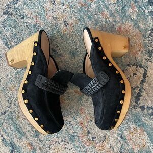 Veronica Beard Delia Women's Clogs with Wooden Heel - black suede
